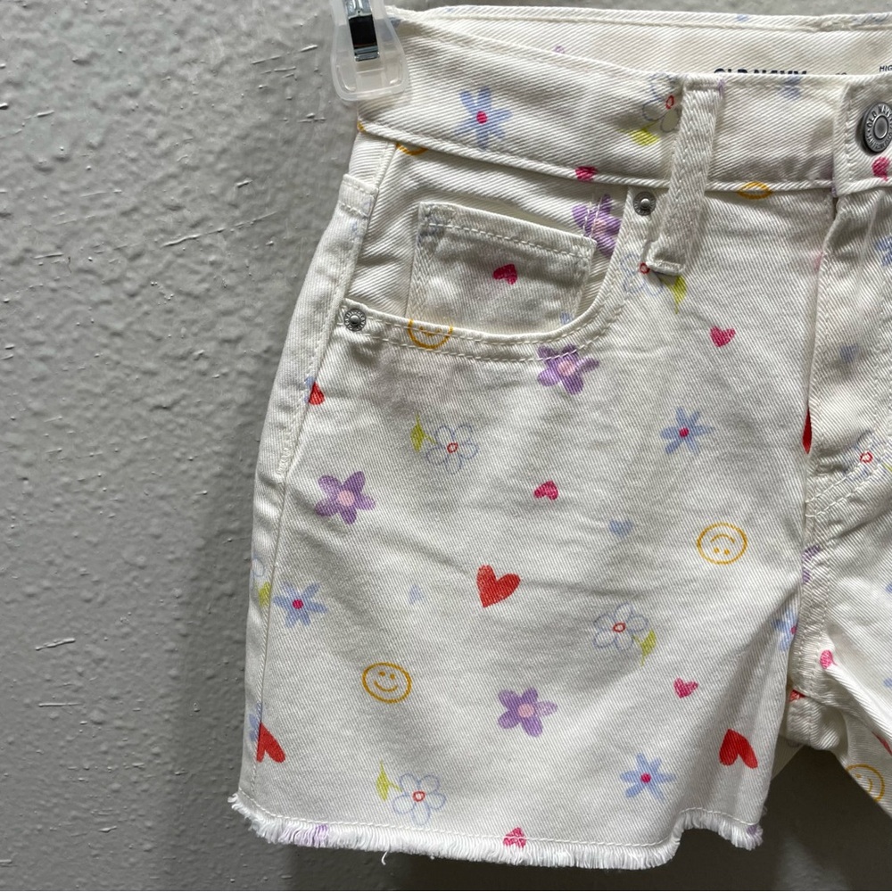 Old Navy White Shorts Flower-Smile Face Print High Rise Adjustable Waist Size 12 - Picture 3 of 16